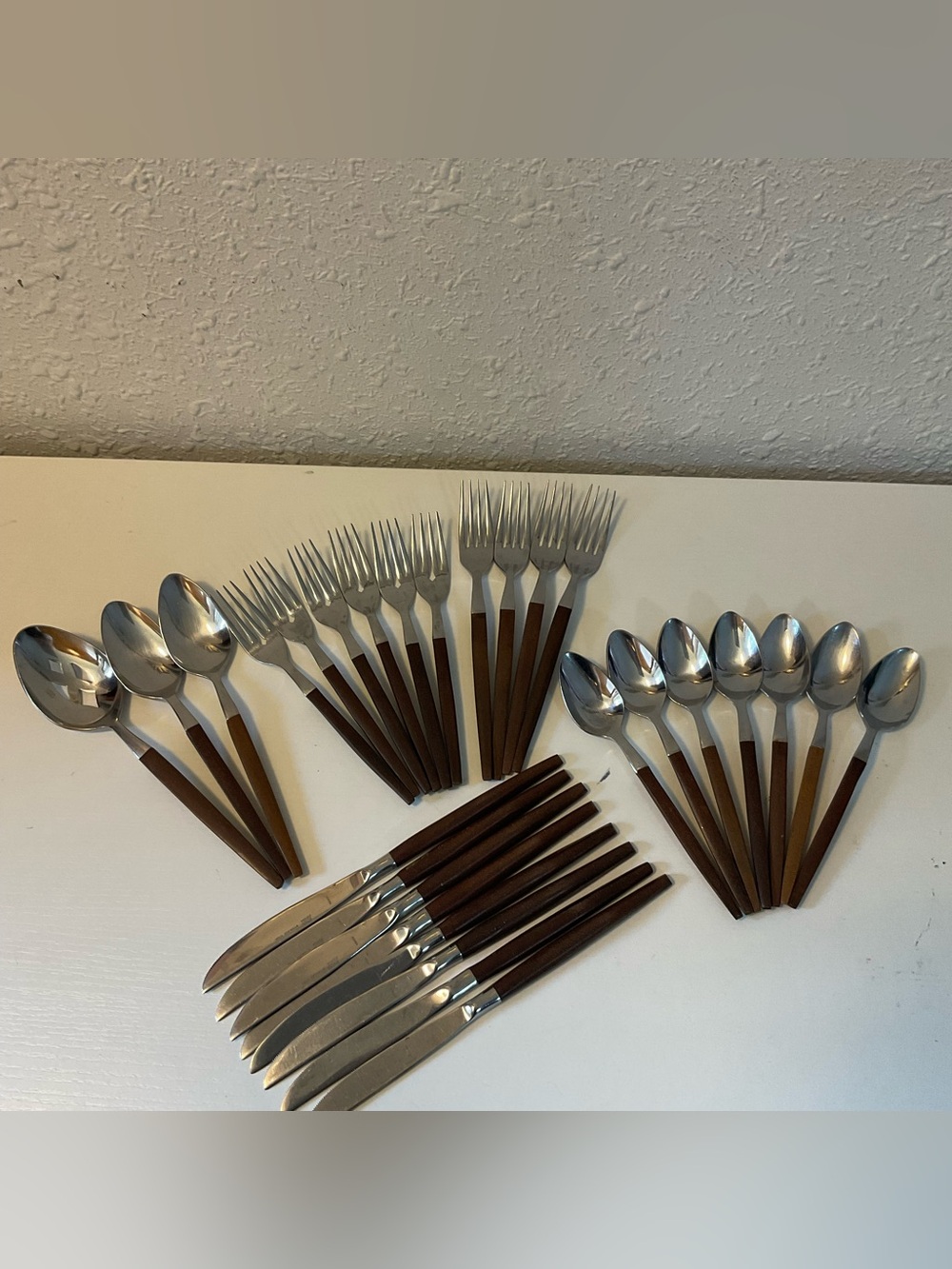 EKCO Eterna La Joya Silverware Stainless 28 Piece Set Wood Handles Vtg Flatware